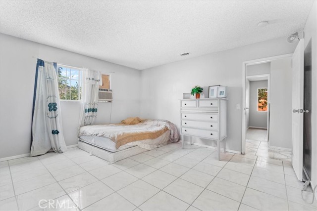 544 N Loretta Street, Rialto CA: https://media.crmls.org/medias/a71ffe46-738b-4074-9740-da3d157a6461.jpg