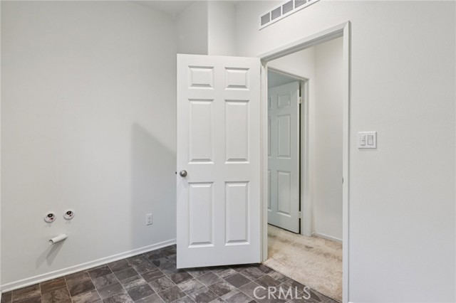 Detail Gallery Image 34 of 51 For 5313 Teramo, Fontana,  CA 92336 - 3 Beds | 2/1 Baths