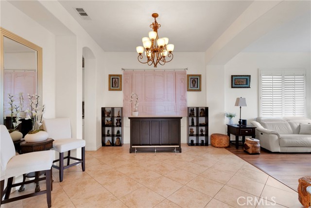 Detail Gallery Image 9 of 64 For 12982 Topsham, Apple Valley,  CA 92308 - 4 Beds | 3/1 Baths