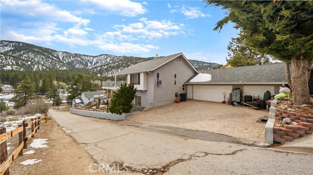 Detail Gallery Image 3 of 21 For 1116 Ca-2, Wrightwood,  CA 92397 - 3 Beds | 2/1 Baths