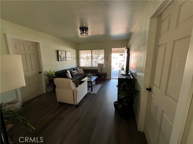 Detail Gallery Image 5 of 8 For 22433 Island Ave, Carson,  CA 90745 - 3 Beds | 1 Baths