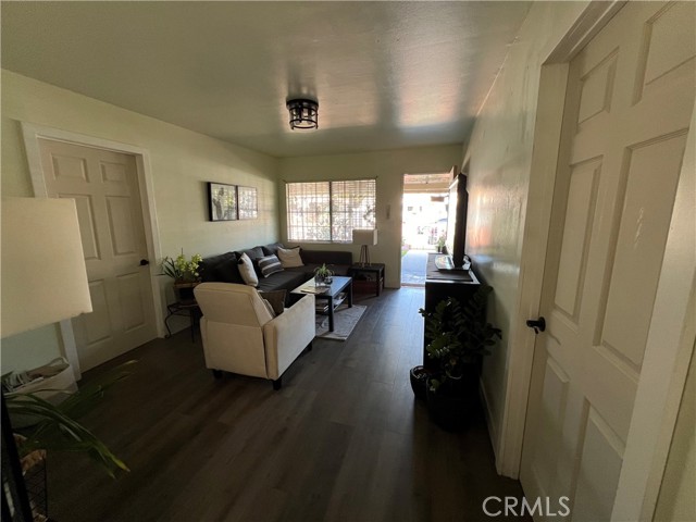 Detail Gallery Image 5 of 8 For 22433 Island Ave, Carson,  CA 90745 - 3 Beds | 1 Baths