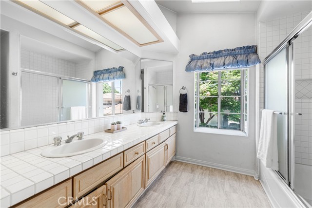 7 Greenmeadow Drive, Newbury Park CA: https://media.crmls.org/medias/a722595a-2dcd-4542-92a7-ad01260b0dec.jpg