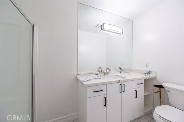 Detail Gallery Image 14 of 54 For 121 Sinclair Ave #207,  Glendale,  CA 91206 - 2 Beds | 2 Baths