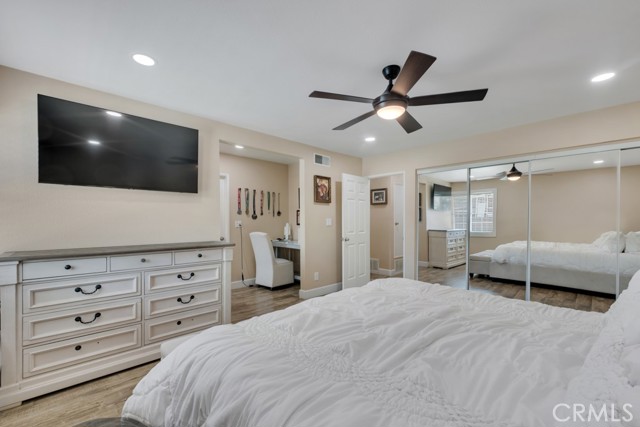 Detail Gallery Image 5 of 34 For 9835 Nevada Ave, Chatsworth,  CA 91311 - 4 Beds | 3 Baths