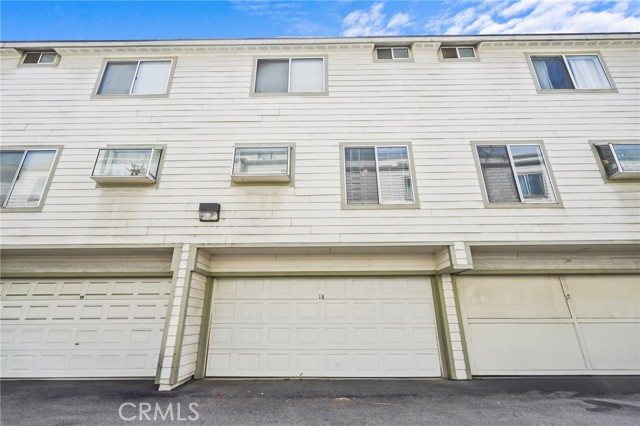 Detail Gallery Image 37 of 50 For 11150 Glenoaks Bld #18,  Pacoima,  CA 91331 - 2 Beds | 2 Baths