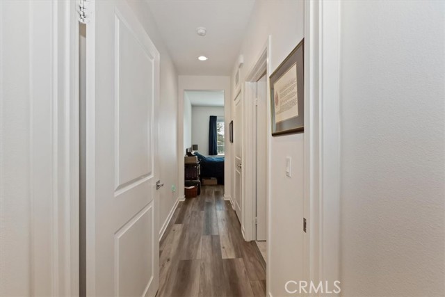 Detail Gallery Image 16 of 44 For 15816 Parry Peak, Fontana,  CA 92336 - 4 Beds | 3/1 Baths