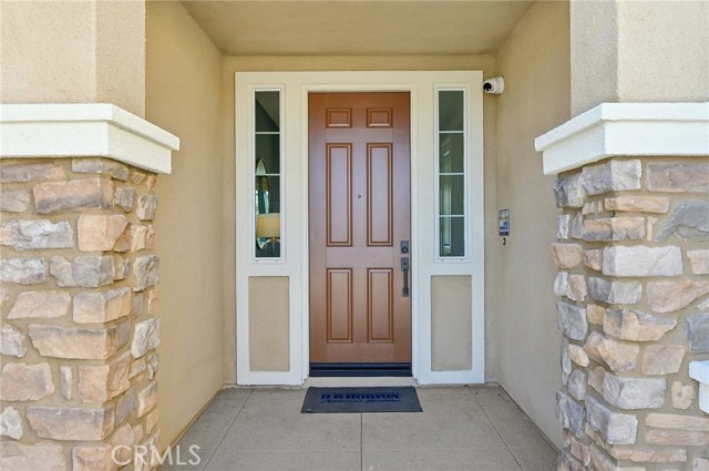 Detail Gallery Image 2 of 32 For 6737 Solera Dr, Palmdale,  CA 93552 - 5 Beds | 4 Baths