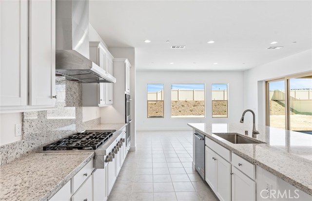 17602 Col Ranch Drive, Riverside CA: https://media.crmls.org/medias/a728143f-e429-467d-b10b-84ecb9d4ea54.jpg