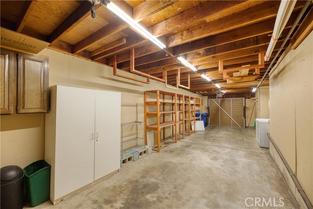 Detail Gallery Image 21 of 26 For 16739 Vanowen St #C,  Van Nuys,  CA 91406 - 2 Beds | 2 Baths