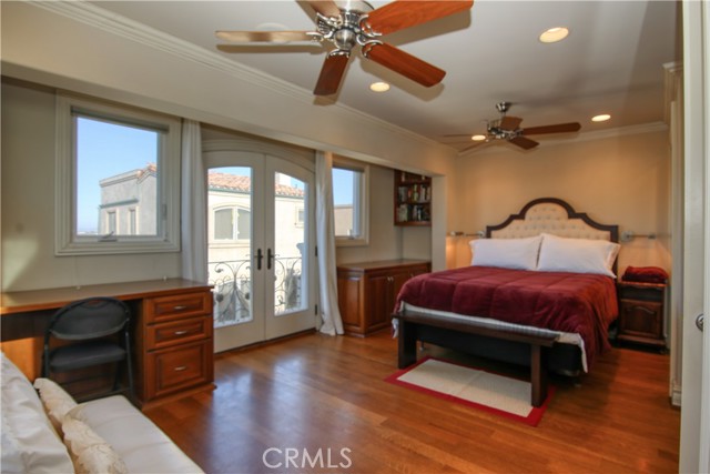 Detail Gallery Image 17 of 34 For 88 a Surfside, Surfside,  CA 90740 - 3 Beds | 3/1 Baths