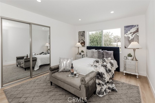 17101 Dearborn Street, Northridge CA: https://media.crmls.org/medias/a72a3db4-3214-4bb6-bf2a-4a998a8b9e0b.jpg