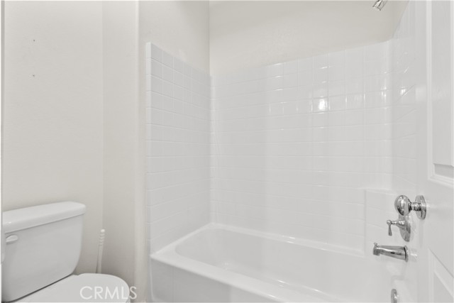 2123 Coconut Place, Palmdale CA: https://media.crmls.org/medias/a72a71b9-857e-4ba8-a8a0-3b88bade140b.jpg