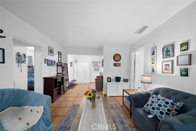 Detail Gallery Image 3 of 28 For 23755 Goetz Dr, Menifee,  CA 92587 - 3 Beds | 1 Baths