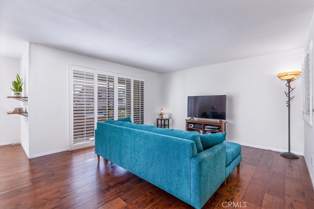 3930 Centre Street - photo 6