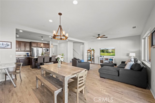31570 Sweetwater Circle, Temecula CA: https://media.crmls.org/medias/a72c2dfc-7988-4f9e-9717-5887574edd00.jpg