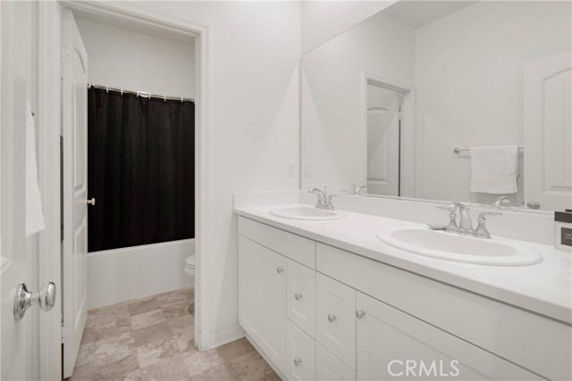12628 Ojo Caliente Street, Victorville CA: https://media.crmls.org/medias/a72cb207-71ca-416a-b95d-0e241b5aad94.jpg