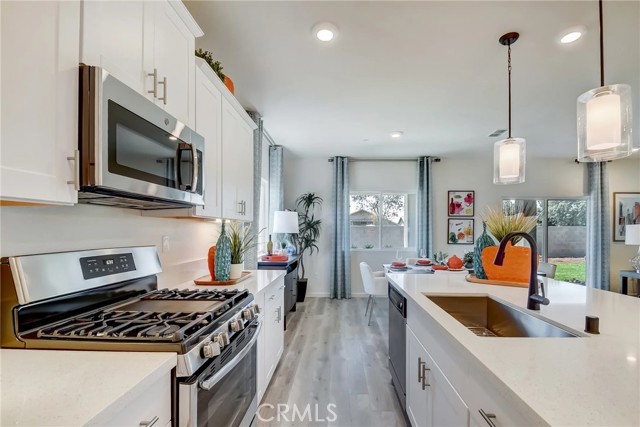 Detail Gallery Image 11 of 23 For 1015 Lucia Ave, Fowler,  CA 93625 - 4 Beds | 2/1 Baths