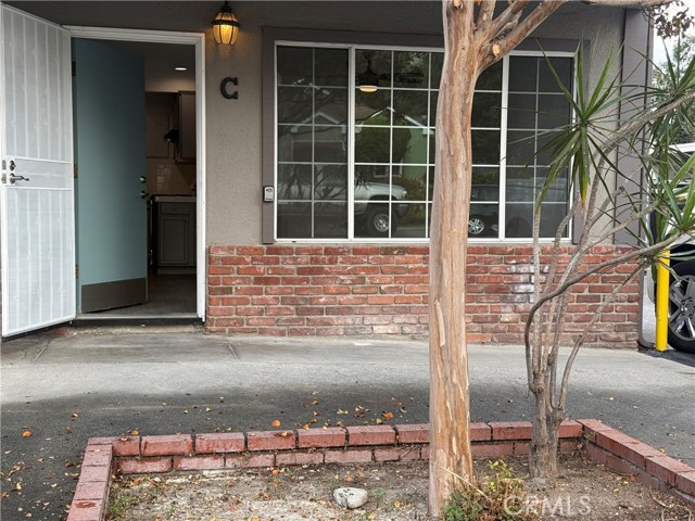 Detail Gallery Image 2 of 7 For 332 E Colorado Bld #C,  Monrovia,  CA 91016 - 1 Beds | 1 Baths