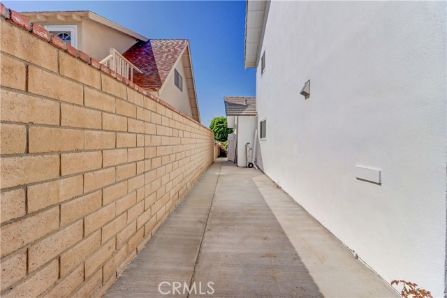 11428 Snowdrop Avenue, Fountain Valley CA: https://media.crmls.org/medias/a72f2323-bb94-46ff-b1d5-005e501d2e19.jpg
