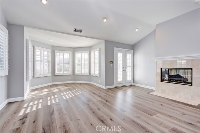 576 27th Street, Manhattan Beach CA: https://media.crmls.org/medias/a730208b-b9b9-4de6-9aaa-42ccbec0d714.jpg