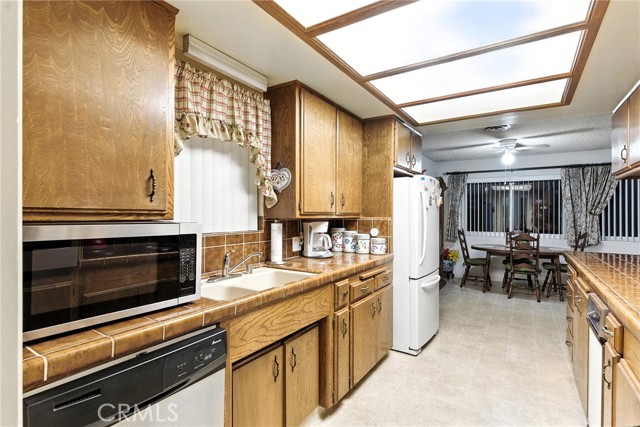 Detail Gallery Image 12 of 33 For 2924 Raccoon Dr, –,  CA 93240 - 3 Beds | 2 Baths