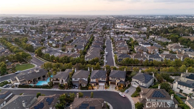 4901 Orleans Drive, Huntington Beach CA: https://media.crmls.org/medias/a730f307-b1fa-4eef-8d23-85875a5549c2.jpg