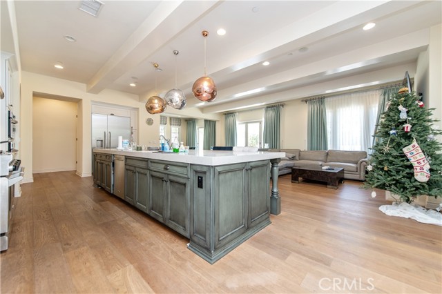Detail Gallery Image 9 of 35 For 9 Shadybend, Irvine,  CA 92602 - 5 Beds | 4/1 Baths