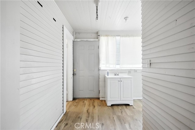 4564 N Figueroa Street, Los Angeles CA: https://media.crmls.org/medias/a7311382-e8ef-41ce-91ee-a851e3da3786.jpg