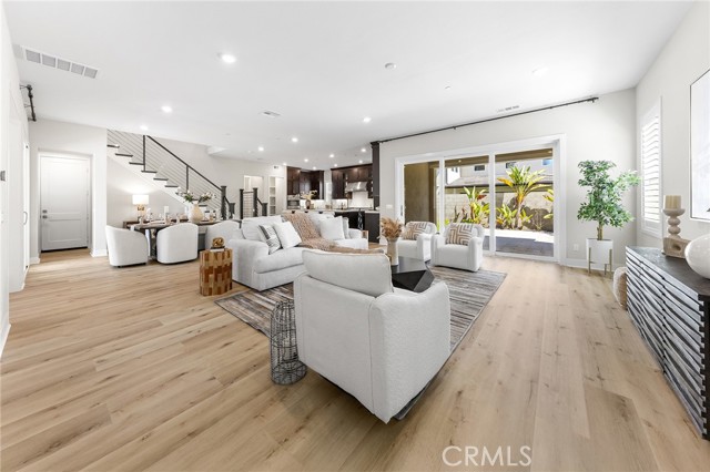 Detail Gallery Image 9 of 75 For 76 Bolide, Irvine,  CA 92618 - 4 Beds | 5 Baths