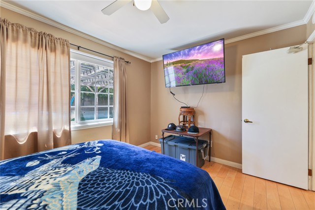 22440 Schoolcraft St., West Hills CA: https://media.crmls.org/medias/a731bb48-77e6-4c9b-88d9-0bfa934936b3.jpg