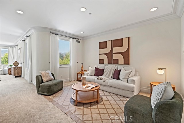 2535 Bronzewood Drive, Tustin CA: https://media.crmls.org/medias/a731d512-9ee2-460e-9a41-c7e12baf6453.jpg