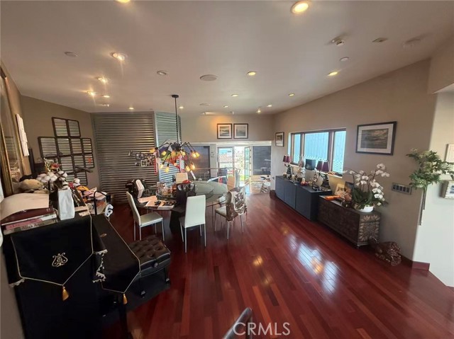 Detail Gallery Image 10 of 29 For 988 Acapulco, Laguna Beach,  CA 92651 - 4 Beds | 3/1 Baths