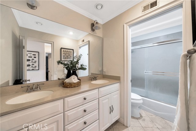 25941 Sheriff Road, Laguna Hills CA: https://media.crmls.org/medias/a732a94b-1a8d-4f44-9b5b-d8241ff4a844.jpg