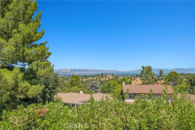 Detail Gallery Image 35 of 36 For 21763 Ambar Dr, Woodland Hills,  CA 91364 - 4 Beds | 2/1 Baths