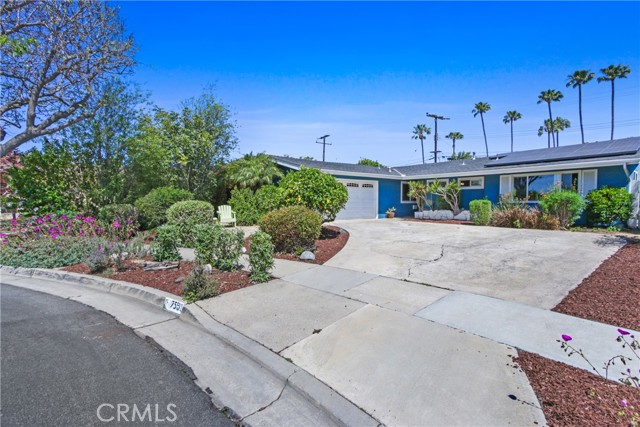 Detail Gallery Image 1 of 29 For 7591 Quebec Dr, Huntington Beach,  CA 92648 - 5 Beds | 3 Baths