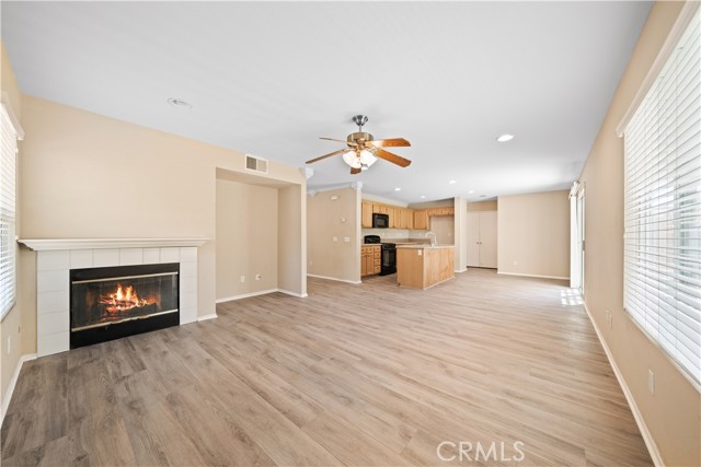 Detail Gallery Image 7 of 44 For 32057 Meadow Wood Ln, Lake Elsinore,  CA 92532 - 4 Beds | 2/1 Baths