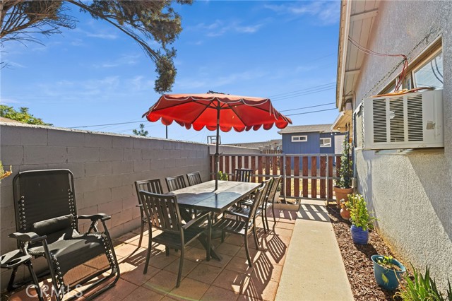 371 Claire Street, Riverside CA: https://media.crmls.org/medias/a73391ed-e134-46cc-a861-76ca8c75e42e.jpg