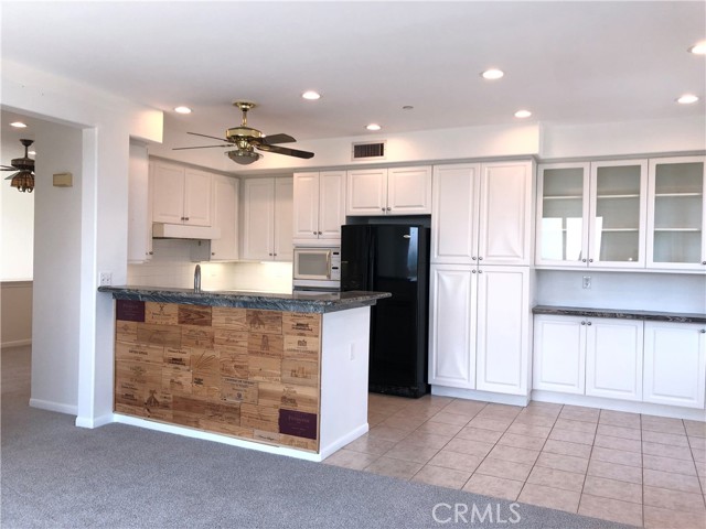 Detail Gallery Image 17 of 53 For 6267 Surfpoint Cir, Huntington Beach,  CA 92648 - 3 Beds | 2/1 Baths