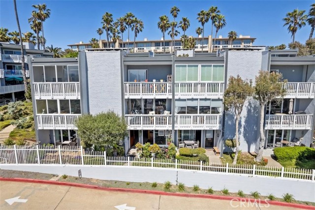 680 The Village, Redondo Beach, California 90277, 1 Bedroom Bedrooms, ,1 BathroomBathrooms,Residential,Sold,The Village,PV22132898