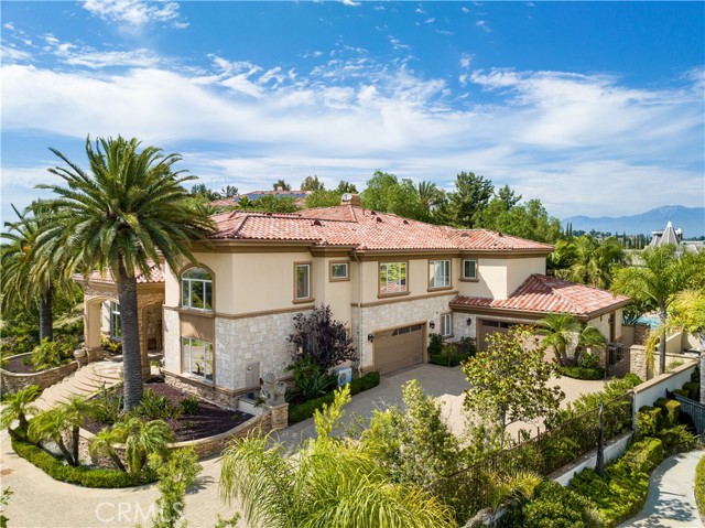 22883 Canyon View Road, Diamond Bar CA: https://media.crmls.org/medias/a734fe0d-dd35-4392-a3f0-5f7d97d56a77.jpg