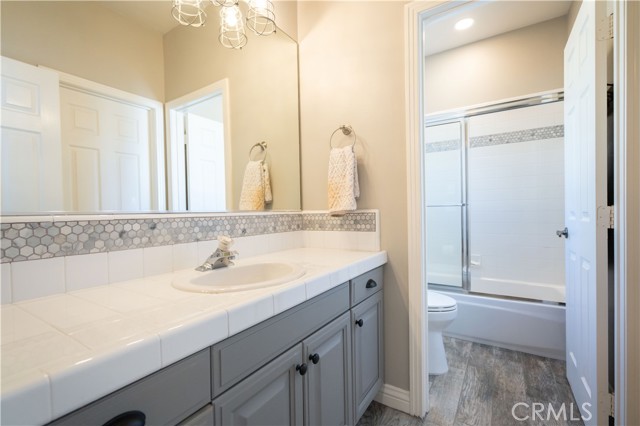 Detail Gallery Image 20 of 39 For 5474 Sunlight, Simi Valley,  CA 93063 - 6 Beds | 4 Baths