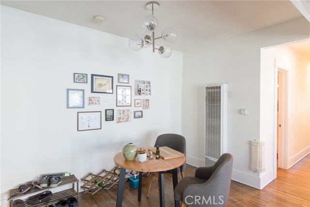 1517 E 1st Street, Long Beach CA: https://media.crmls.org/medias/a7386c8d-1c46-4372-9c3c-8b379df40e5c.jpg