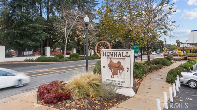 23515 Lyons Avenue, Valencia CA: https://media.crmls.org/medias/a7390ecc-5f3f-4337-888b-1ca1585f2241.jpg