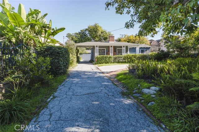 1324 S 1st Avenue, Arcadia CA: https://media.crmls.org/medias/a73971e4-fbb8-4724-b890-80be25249dce.jpg