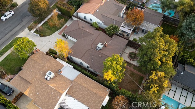 5715 Norwich, Van Nuys CA: https://media.crmls.org/medias/a7397384-74ea-471f-acc1-ed3c03420b31.jpg