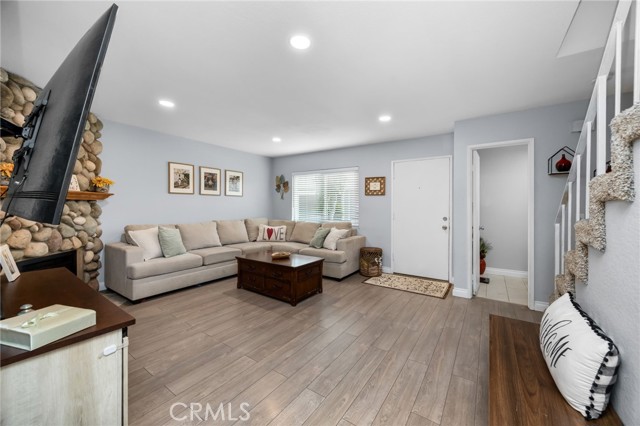 Detail Gallery Image 4 of 38 For 15251 Leffingwell #8,  Whittier,  CA 90604 - 2 Beds | 2 Baths