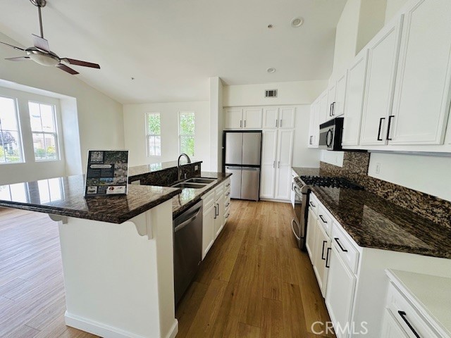 Detail Gallery Image 21 of 71 For 14 Tuberose, Ladera Ranch,  CA 92694 - 2 Beds | 2 Baths