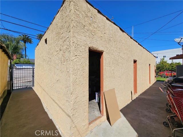 Detail Gallery Image 7 of 9 For 6401 Converse Ave, Los Angeles,  CA 90001 - – Beds | – Baths
