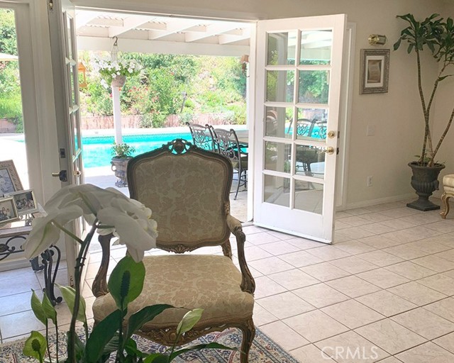 Detail Gallery Image 15 of 59 For 26261 Veva Way, Calabasas,  CA 91302 - 4 Beds | 2 Baths